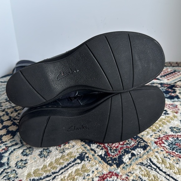 CLARKS  navy boots in excellent condition! - Picture 6 of 12